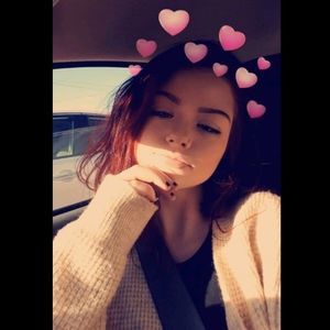 Meet your Posher, Em